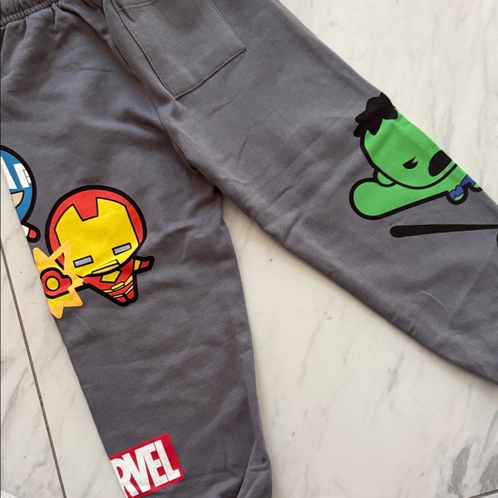 Zara Kids Marvel Cream and Gray Matching Set - Picture 5 of 5